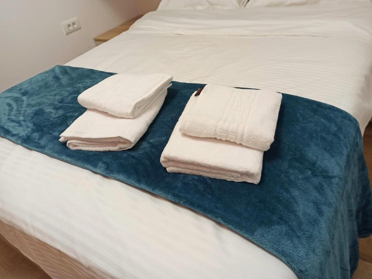 בוקרשט Stylish, Modern 2 Rooms Flat With River View, Near Presidential Palace מראה חיצוני תמונה